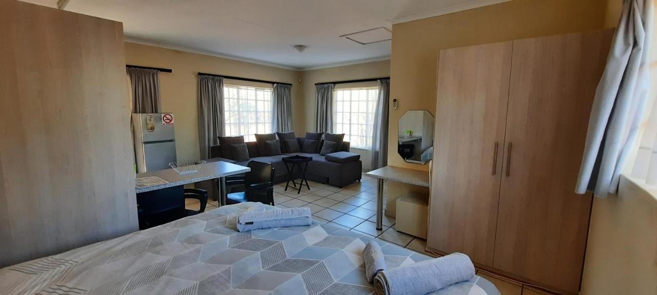 462 Bosbok Chalets Marloth Park Bagian luar foto