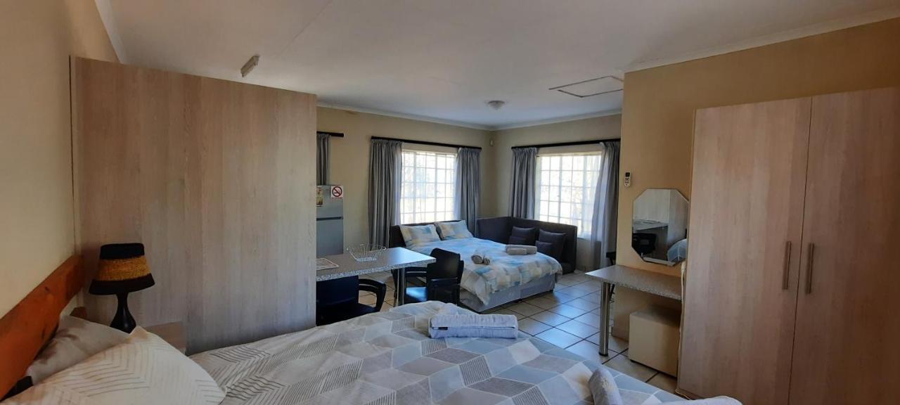 462 Bosbok Chalets Marloth Park Bagian luar foto