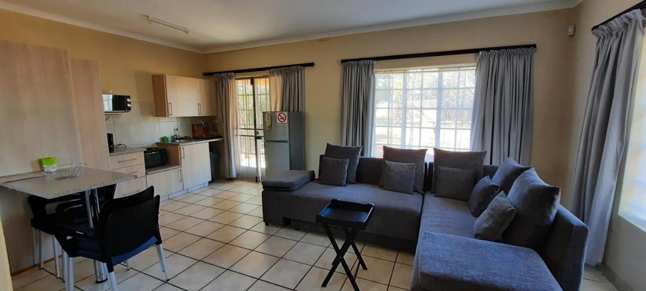 462 Bosbok Chalets Marloth Park Bagian luar foto